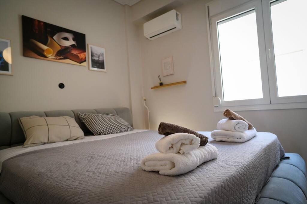 Bluexenia 1 Bedroom Retro Luxury Атина Екстериор снимка